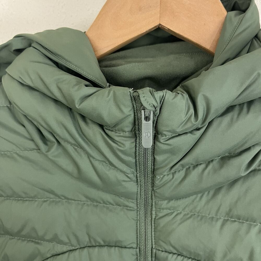 Lululemon Pack It Down 700 Fill Jacket Womens 8 Green Hooded Puffer Packable - Picture 5 of 8